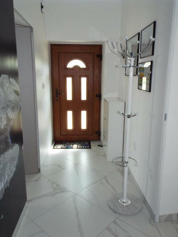 Tj Apartment Krk Town Exterior photo